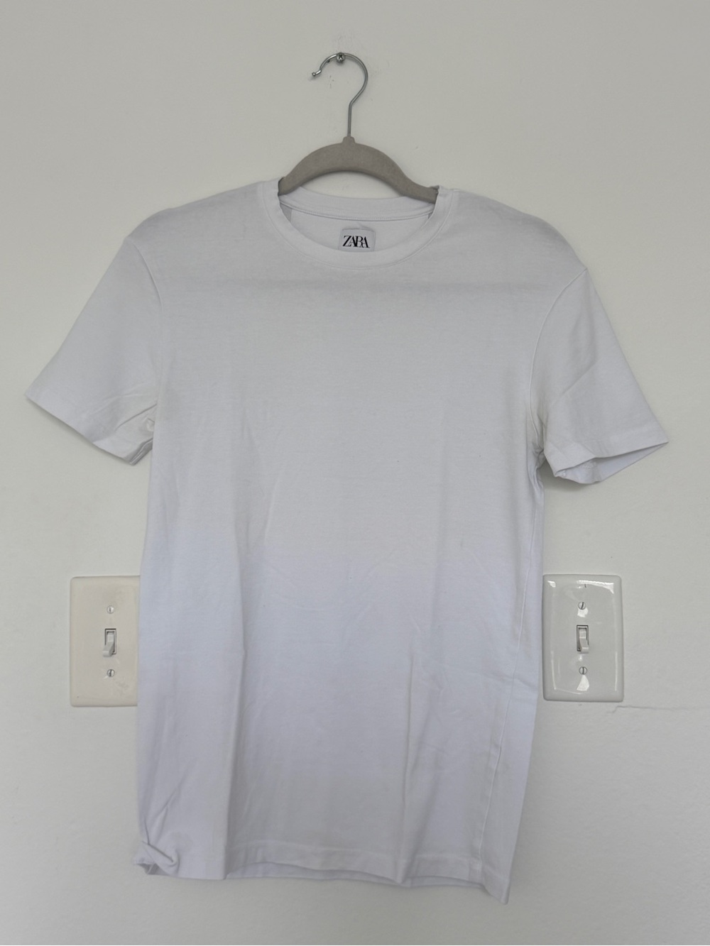 Zara Men's White Short Sleeve Crew Tee